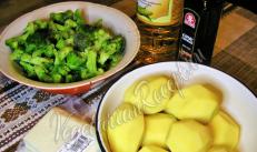 Тушеный картофель с брокколи в сливочно-сырном соусе Тушеная картошка с брокколи рецепт